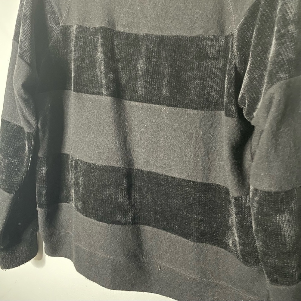 Peyton Jensen Super Soft Velvet Velour Striped Stretchy Crewneck Sweater Small - Picture 4 of 5